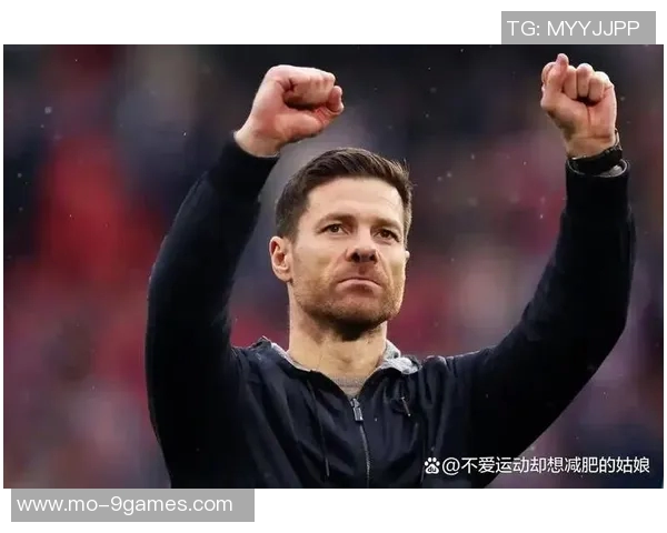 跟队记者：皇马欧冠惨败枪手后联系阿隆索，并已着手备战德比